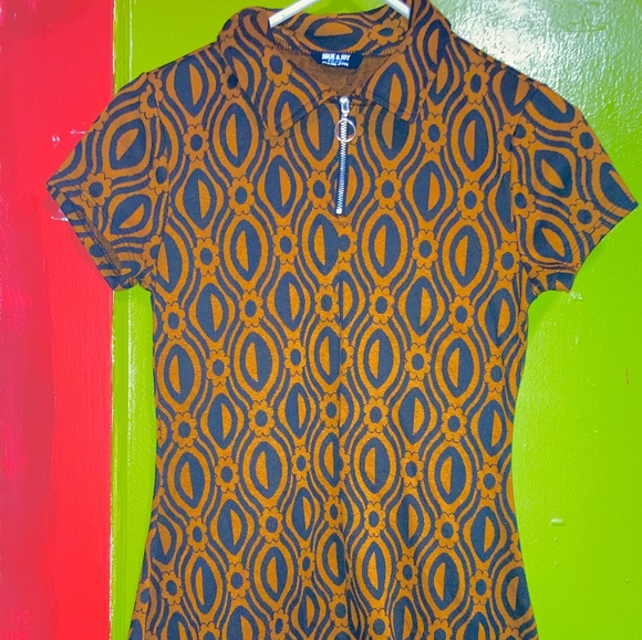 Winter/ Fall Dress - Picture 4 of 6